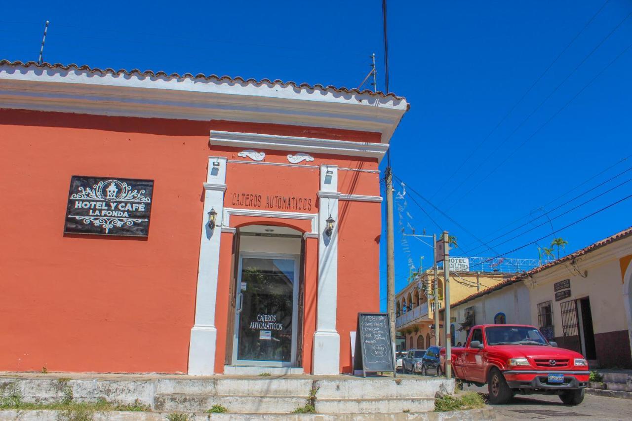 Hotel Y Cafe Ixmati Сучитото Экстерьер фото