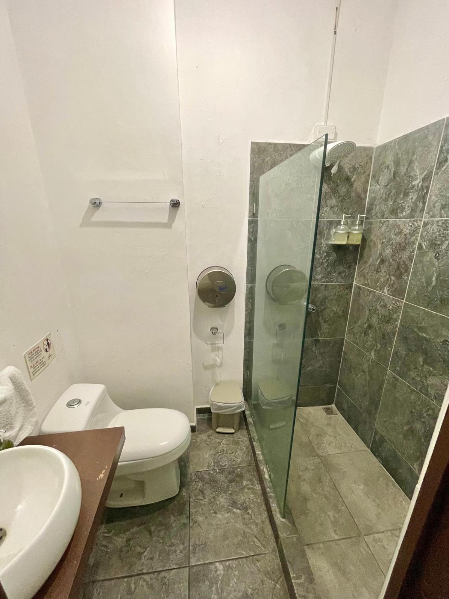 Hotel Y Cafe Ixmati Сучитото Экстерьер фото